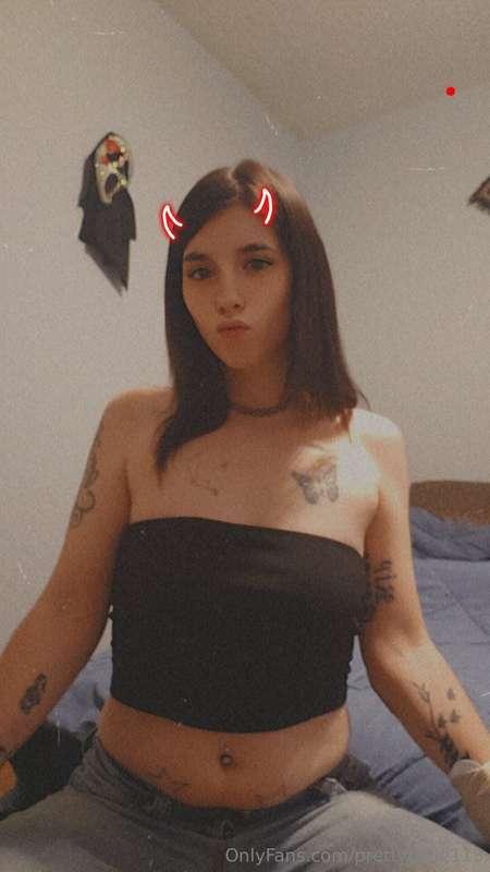 Put your headphones in!!He dick smacked me in the face & got..