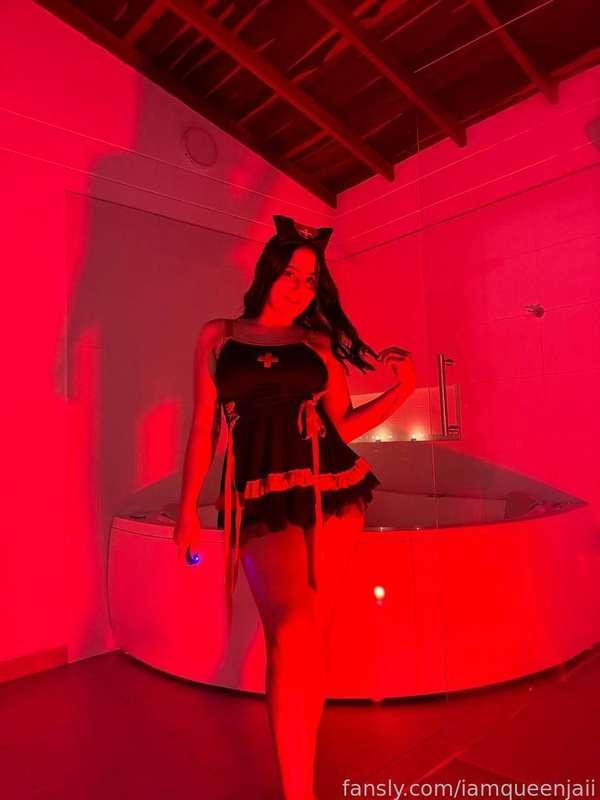 iamqueenjaii image #1