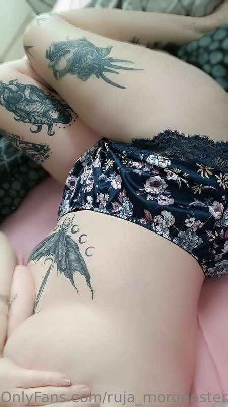 Good morning 🌄💋😇
This is my debut on OF 🥰✨ 
Thought you woul..