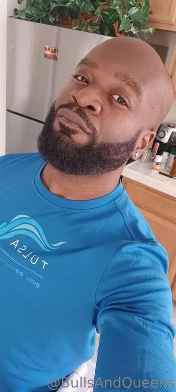 💙 Getting ready to get a quick jog in... I want to be VERY r..