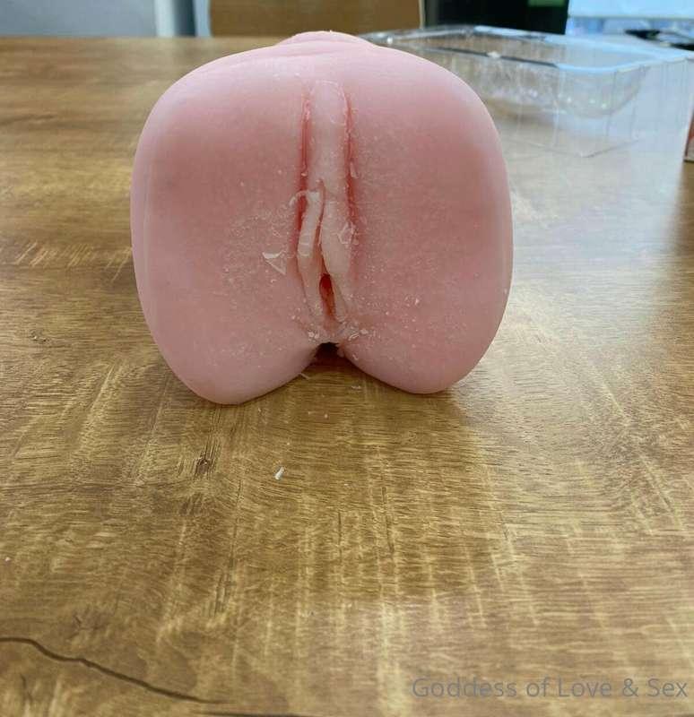 Would you be interested in a sex toy that is a mold of my pu..