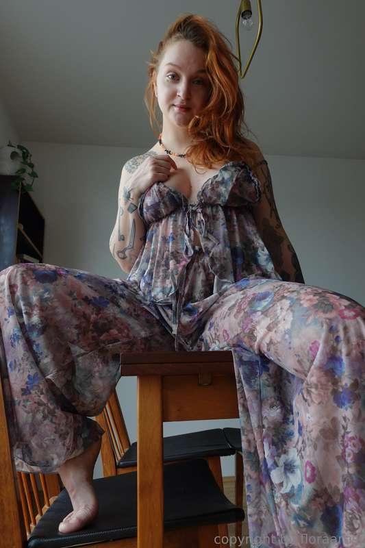 kneel in front of me please