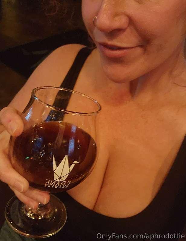 Impromptu brewery hopping on a Thursday! Cheers y'all! Tip f..