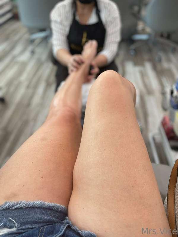 It’s that time… and y’all chose light coral so let’s see how..
