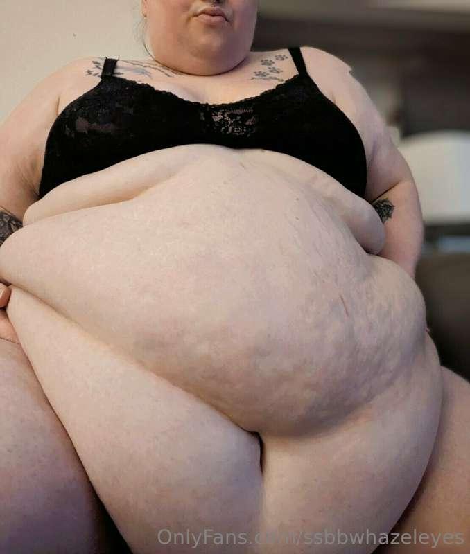 God I've been eating like a total pig lately and it shows 🐷 ..