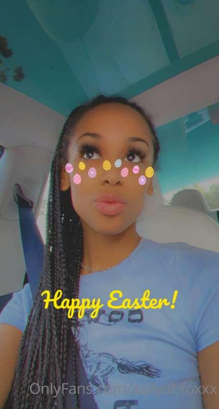 Happy Easter!!!! Lets have a fun wey live show TONIGHT AT 9p..