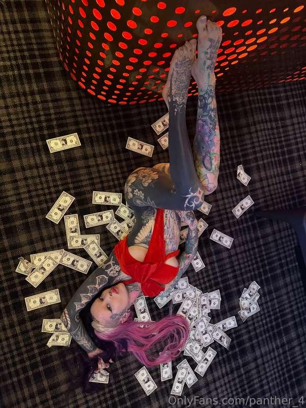 Swipe to unwrap me 💖