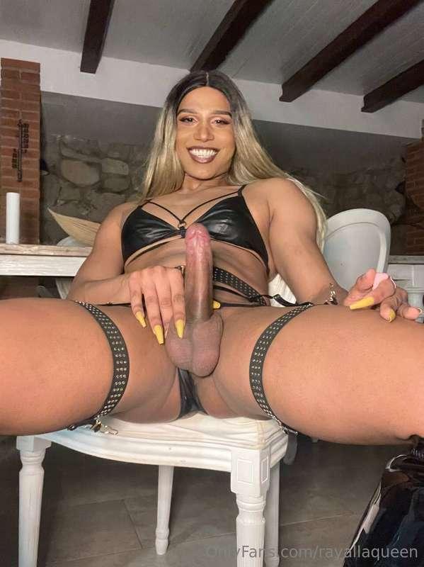 @Kamni7 has FREE TRANS PORN AND DOMINATION @Kamni7 CUMSHOT Q..