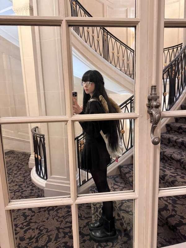 yoursmalldoll image #1