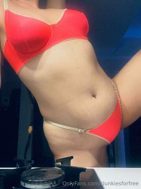 Should i have a belly piercing too? ~~Freya