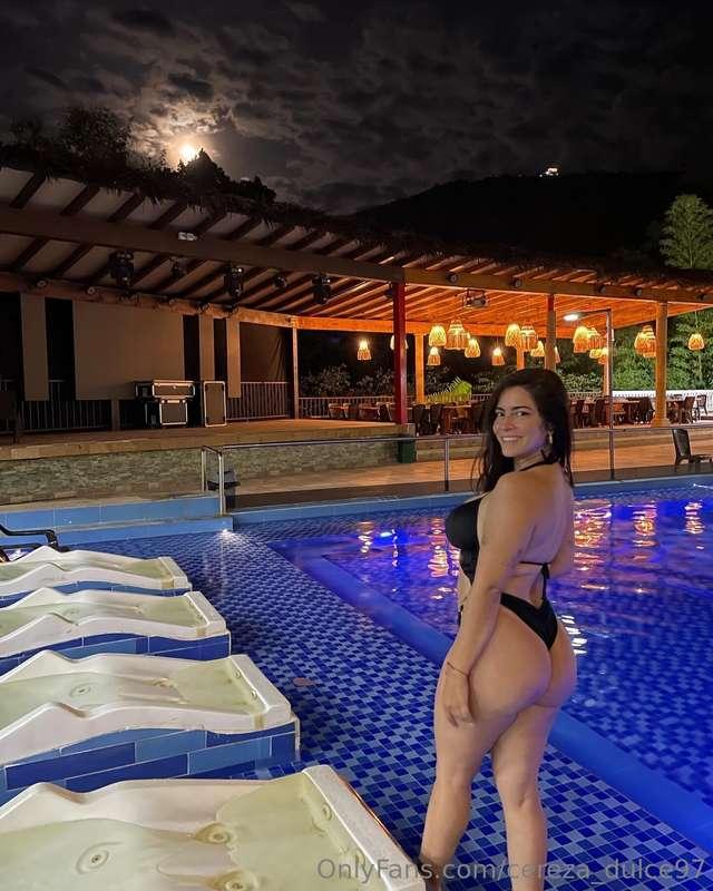 🍒 🌒