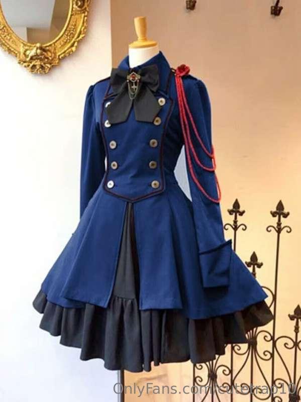 Wanna see me in Victorian dress!!??
Tippers will receive exc..