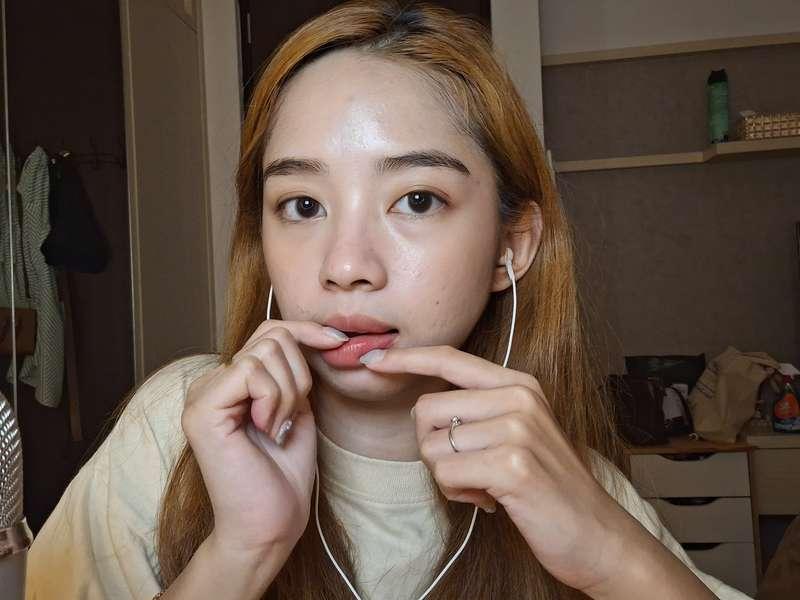 New fingers nibbling video is up! 