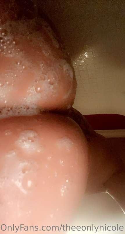 who doesn't like soapy pics 😝