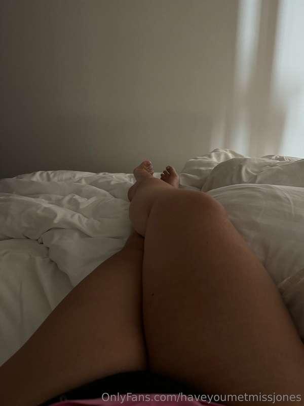 Do you like my tights?🥵