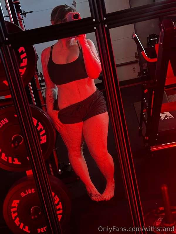 thighs and vibes 