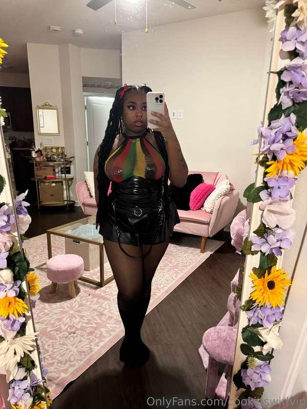 cookieswirlvip image #0