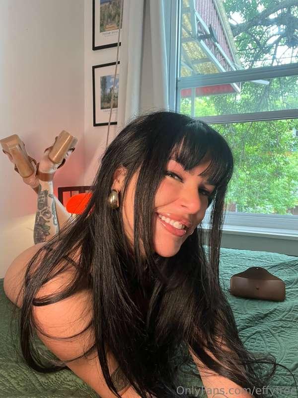 got a few things to show u 🤫 @effycutiexx https://onlyfans.c..