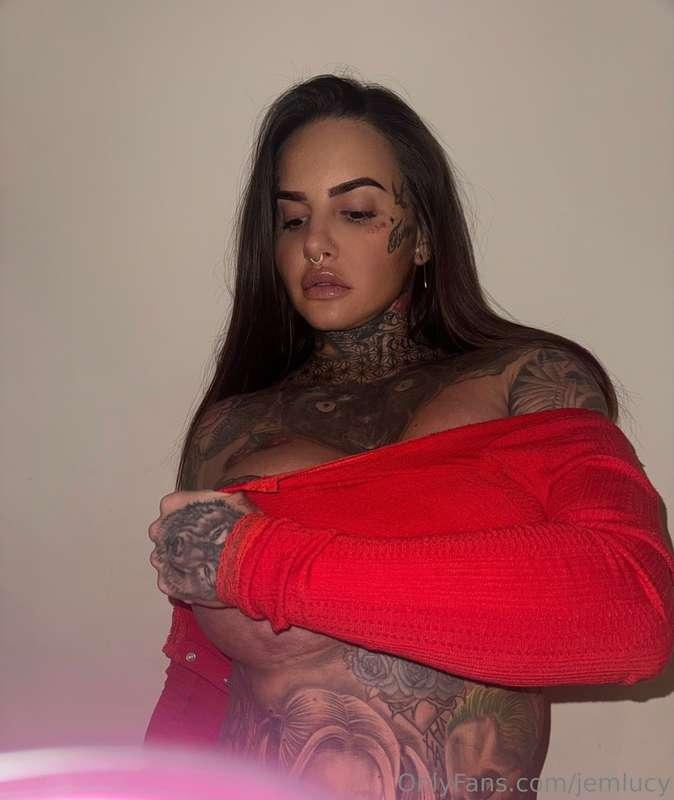 you ever take a pic and can’t stop staring at it? yeah thats..