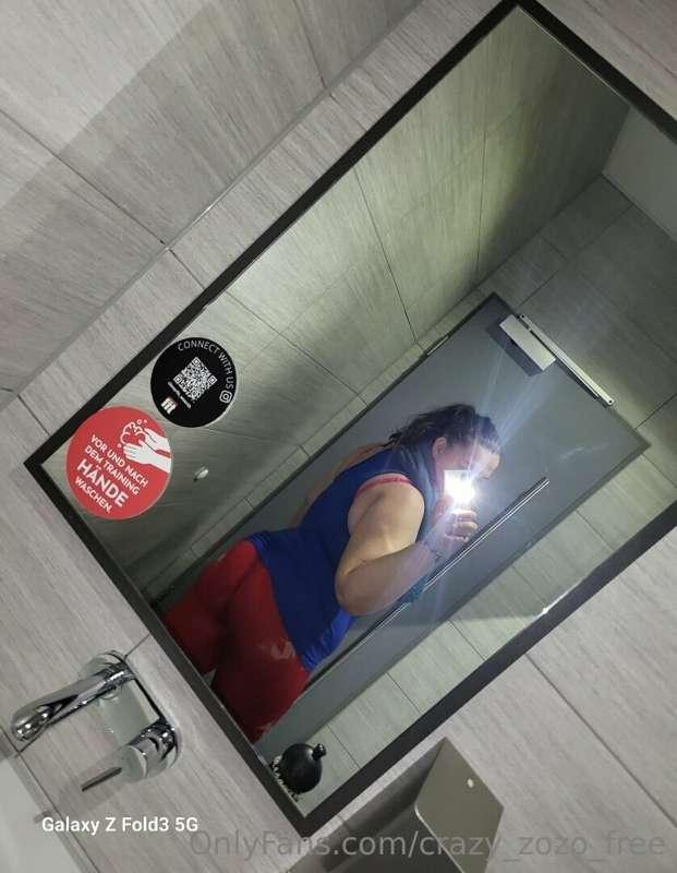 a pretty sexy ass even when it's clothed💋❤️