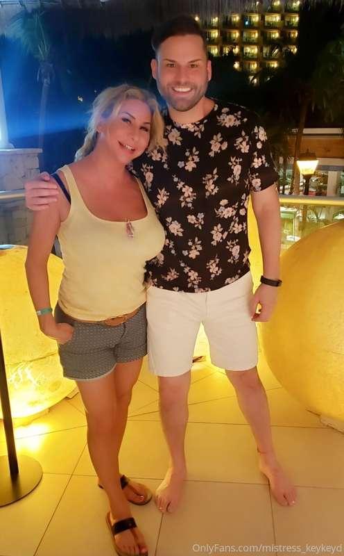 In Cozumel with the bestie this week. Hope u naughty boys ar..