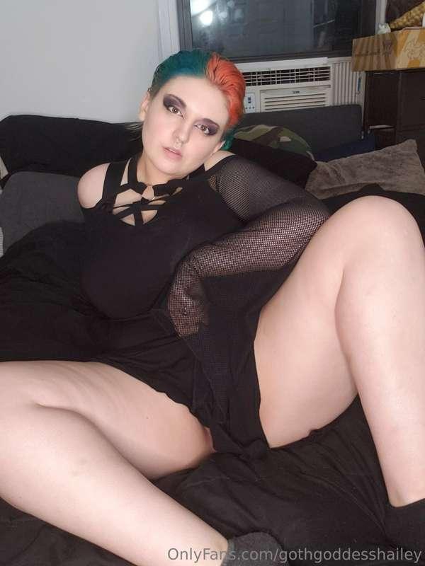 gothgoddesshailey image #0