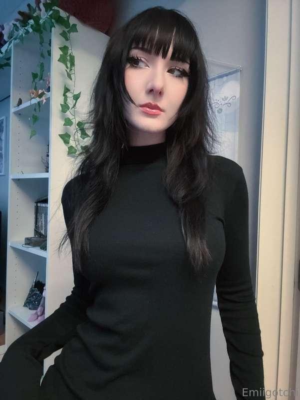 Feeling very mysterious in these 😈