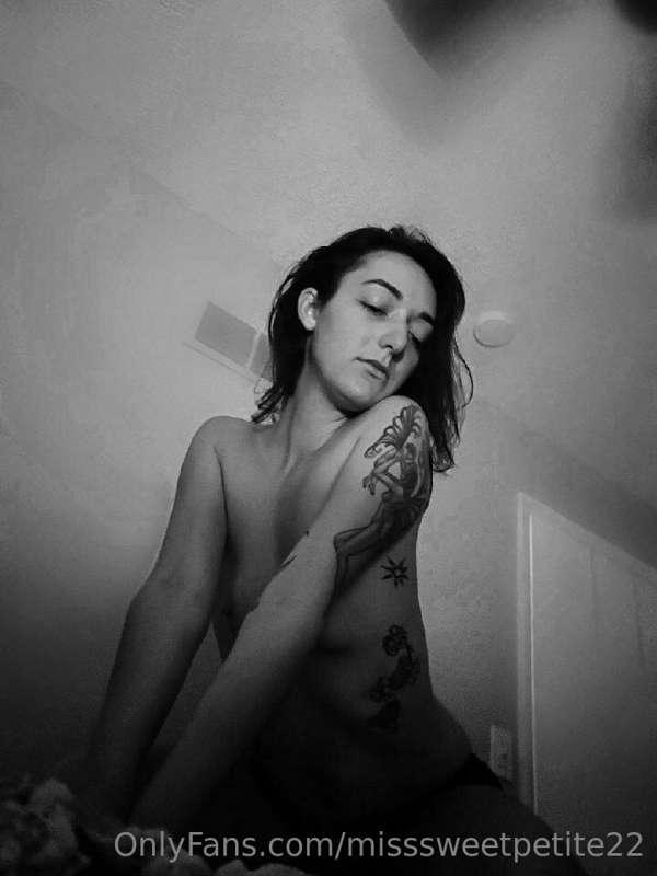 misssweetpetite22 image #2
