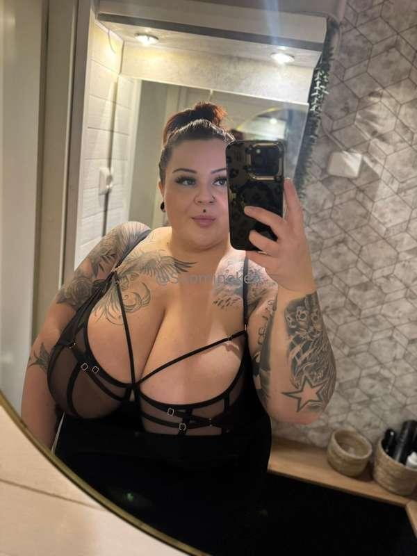 @misssmatilda -60% ✨Kurvikas milf isoilla luomutisseillä, mu..