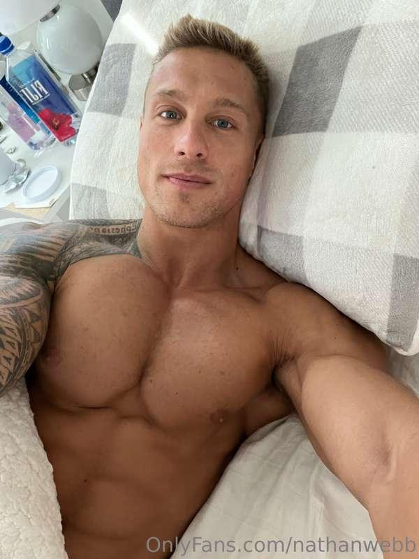 Happy Monday 😇 I have a few surprises coming this week 😊 💦