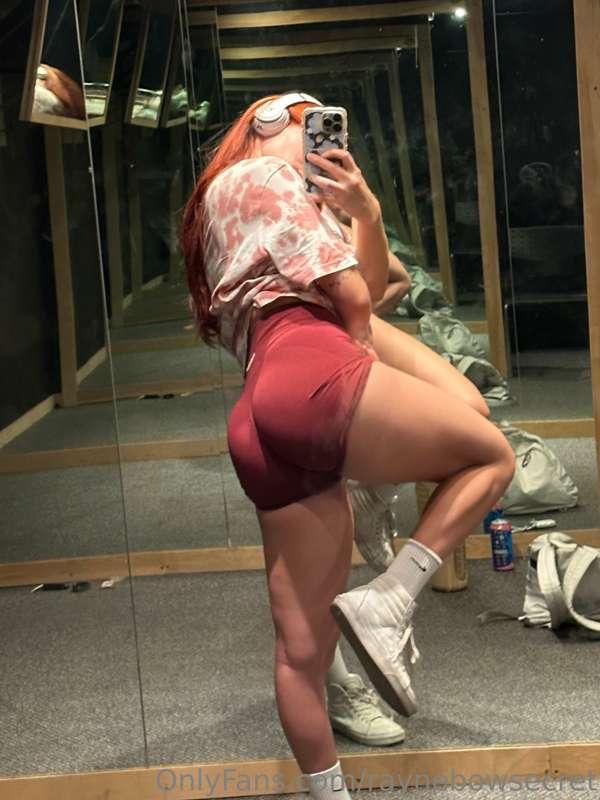 Hamstring and booty gains 😝