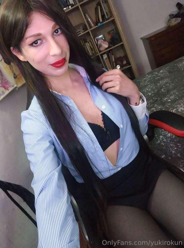 # 🔥¿me terminarías de desabotonar?🔥 #