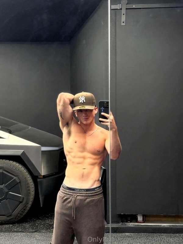 Your dose of Tuesday inspo 💪