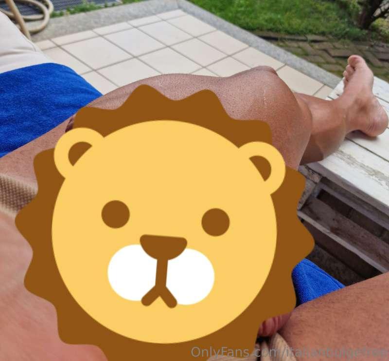 Say hi to yournnew neighbour 😉😋

On my VIP profile explicit ..