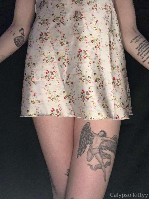 Psst.. im not wearing any panties 