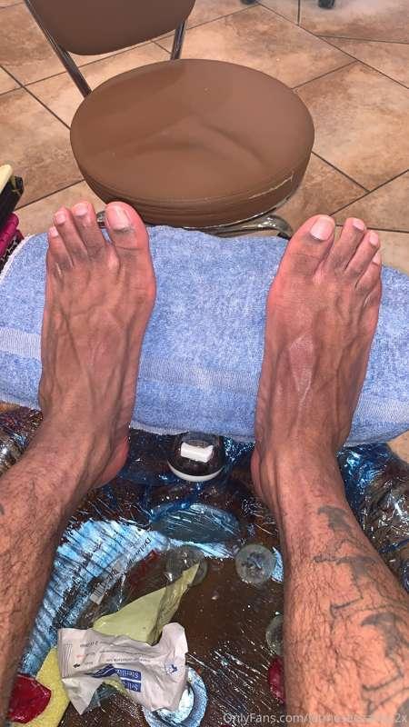 Where all my feet freaks at?👀😏
Got my first pedicures the ot..