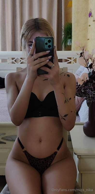 📷