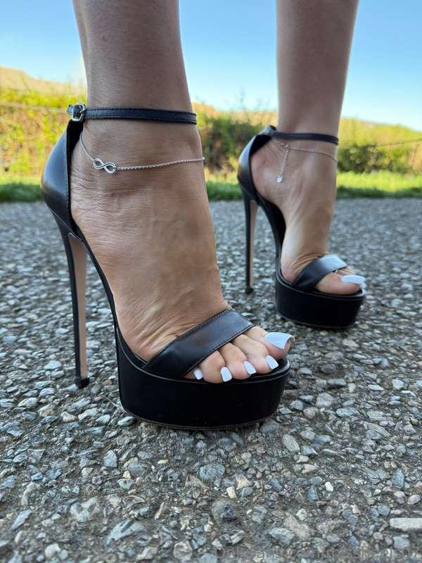 missheels07 image #0