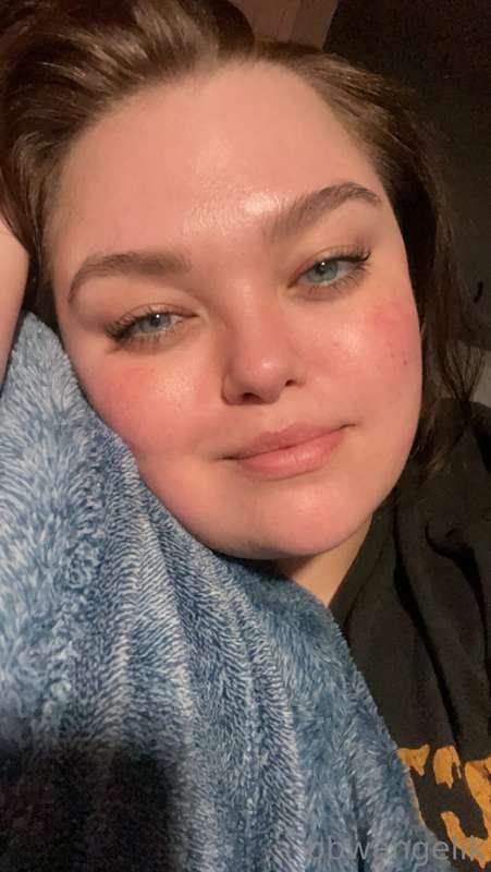 Good morning ☀️ how are you waking goddess up today?