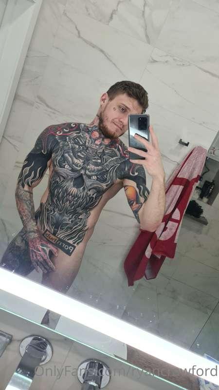 Ups..... Tell me if you want me to put my hand aside