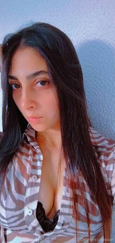 <3