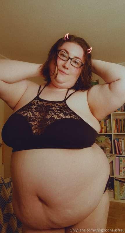New bralette! The black was hard to get but the other colors..