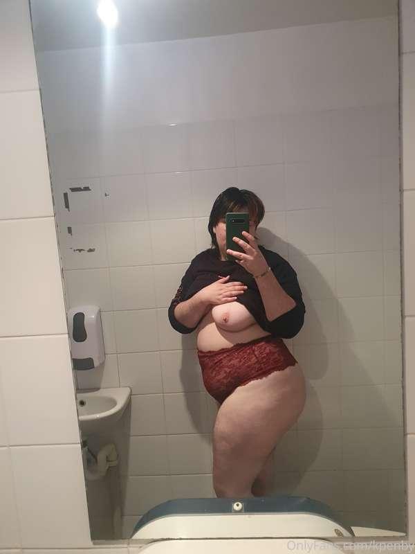 Got lit tonight and took some sexy pics in the pub bathroom...