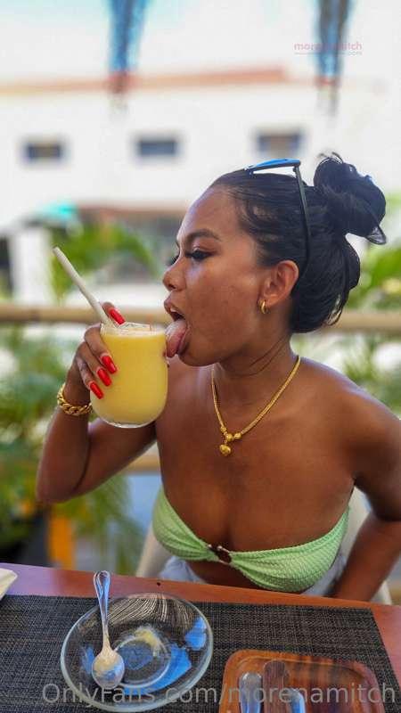 This is so refreshing...
Come and see what else i lick in th..
