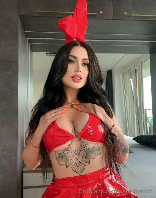 She @stacysex needs your cock more than ever

This beauty wi..