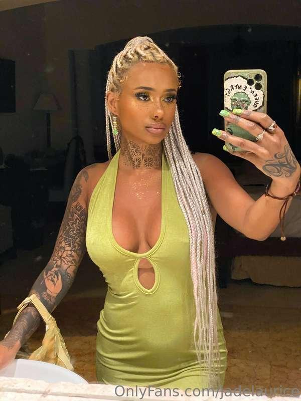 Quick selfie before I head out to go for dinner… I’ve been e..
