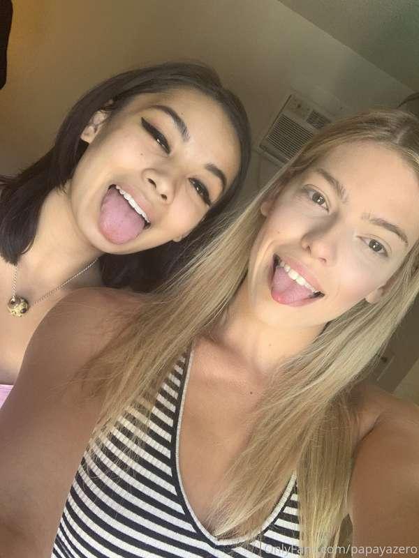 ✨✨More TITTY PICS w Leah Lee💕💕💕