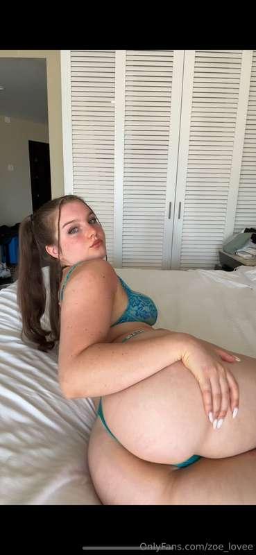 Motto of the day .. smack my fat ass daddy 🤤
