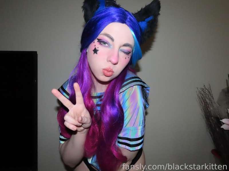 blackstarkitten image #2
