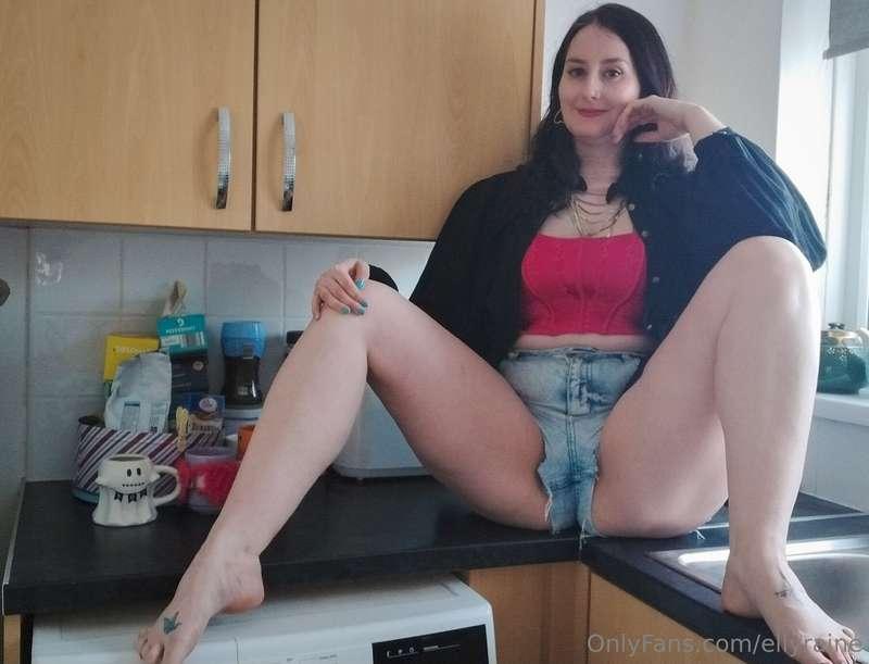 ellyraine image #1